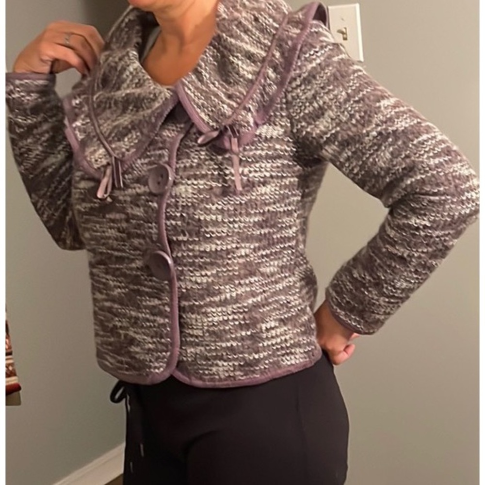 Lavender Buttoned Waist Jacket - Picture 4 of 15
